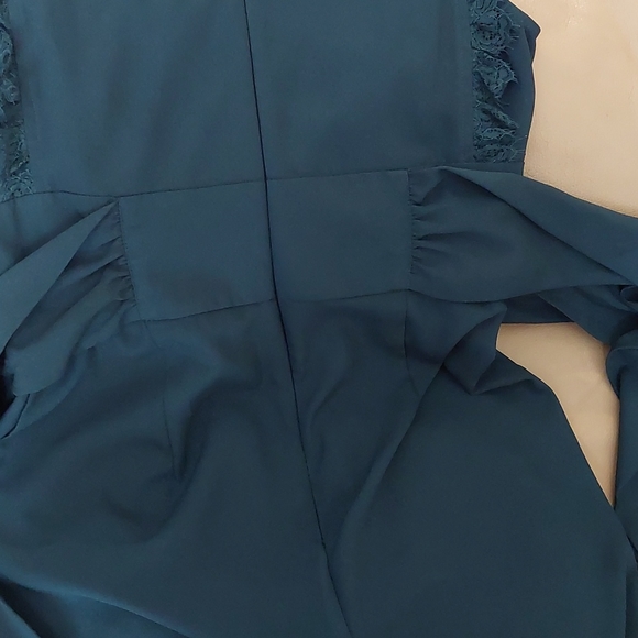 Jade sleeveless jumpsuit. Size xs. francesca's brand. - Picture 5 of 9